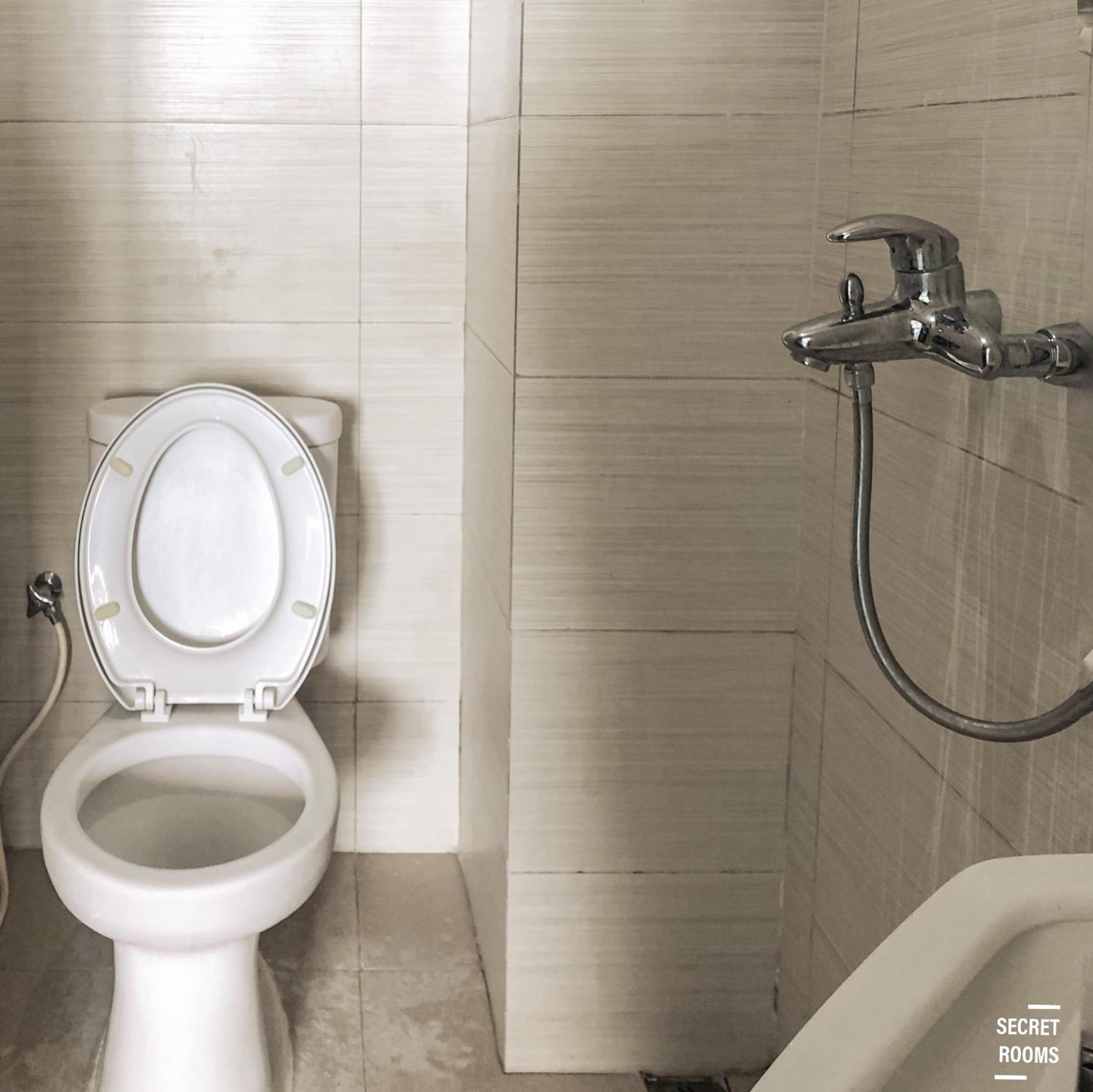 Gateway Pasteur Apartment By Secret Rooms Bandung Bagian luar foto