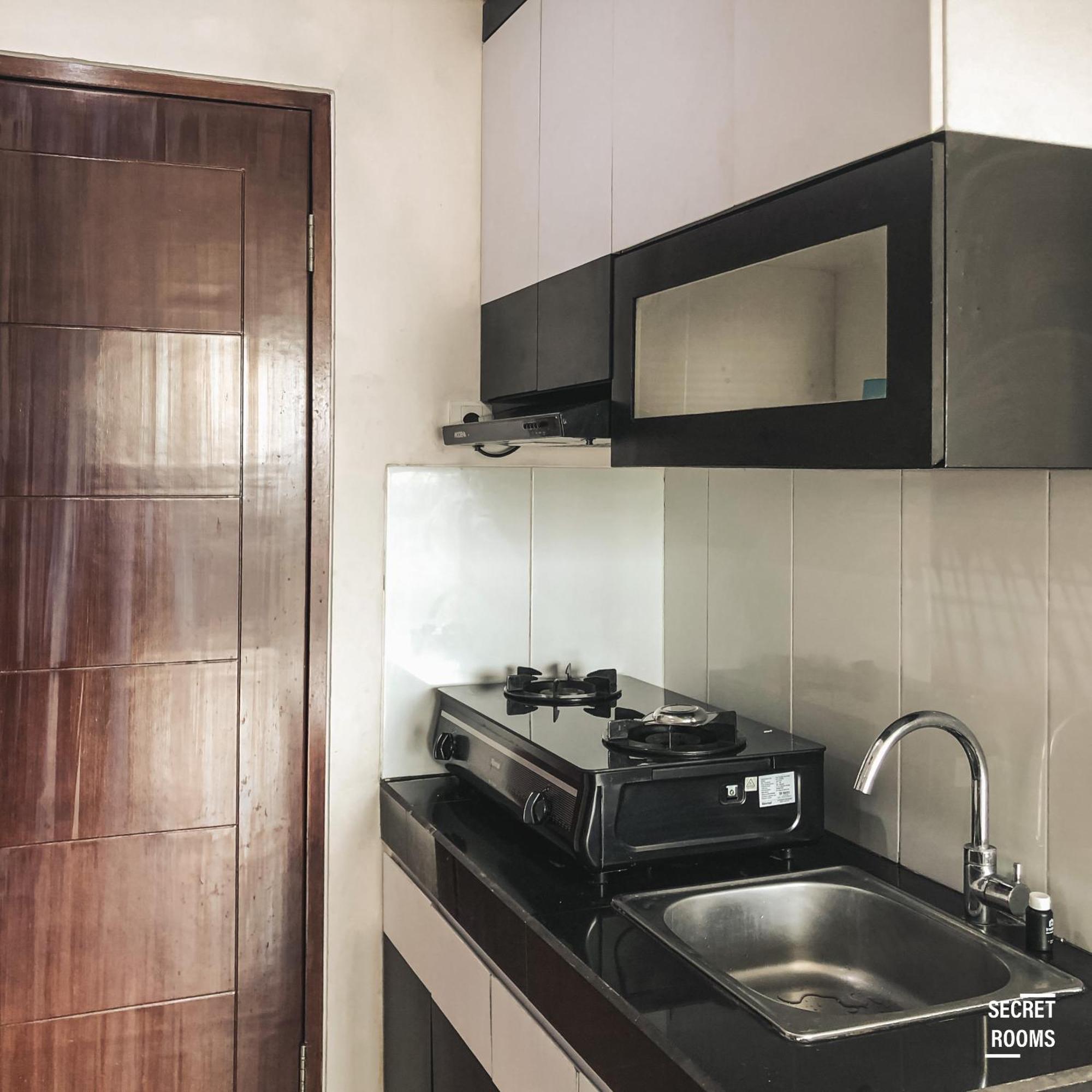 Gateway Pasteur Apartment By Secret Rooms Bandung Ruang foto