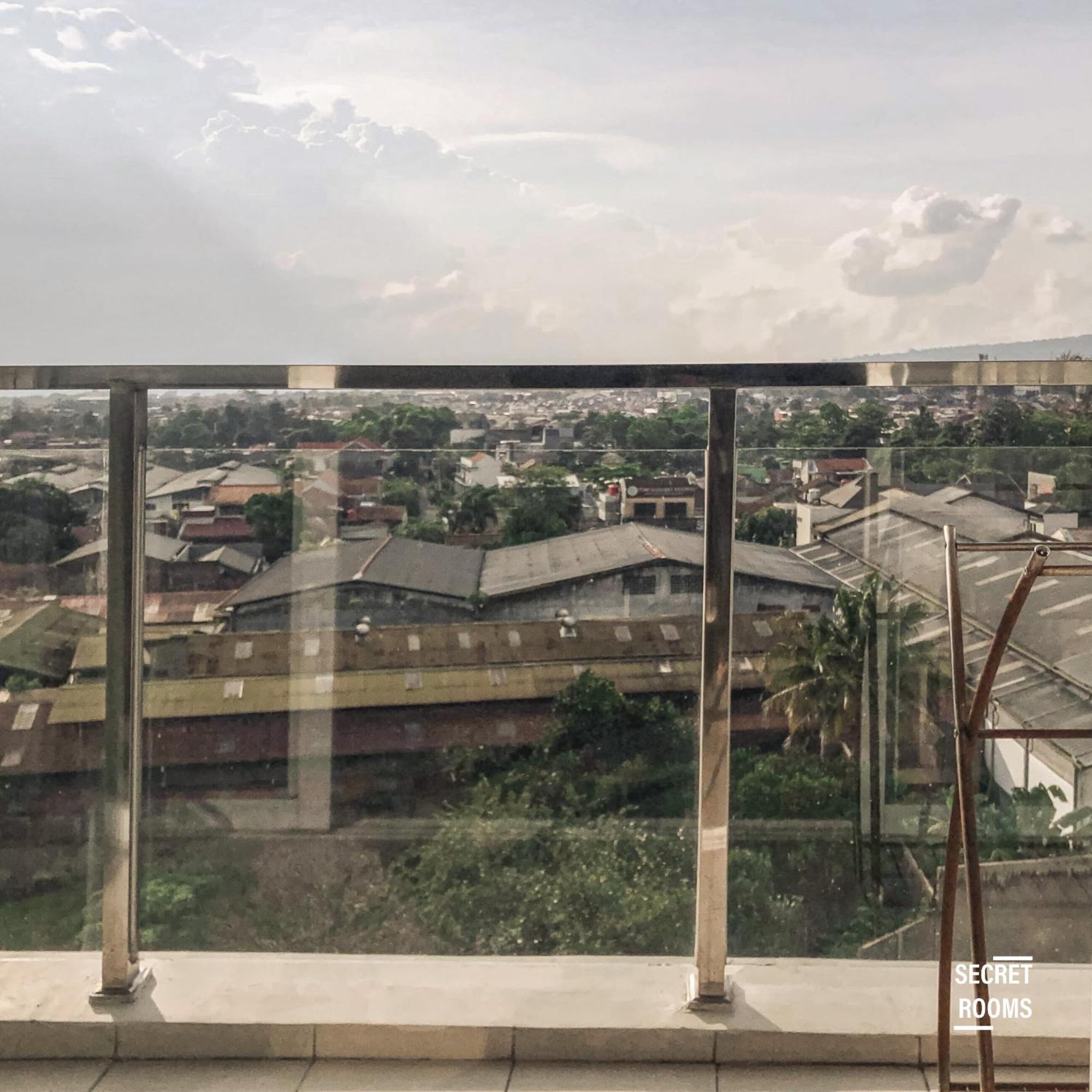 Gateway Pasteur Apartment By Secret Rooms Bandung Ruang foto