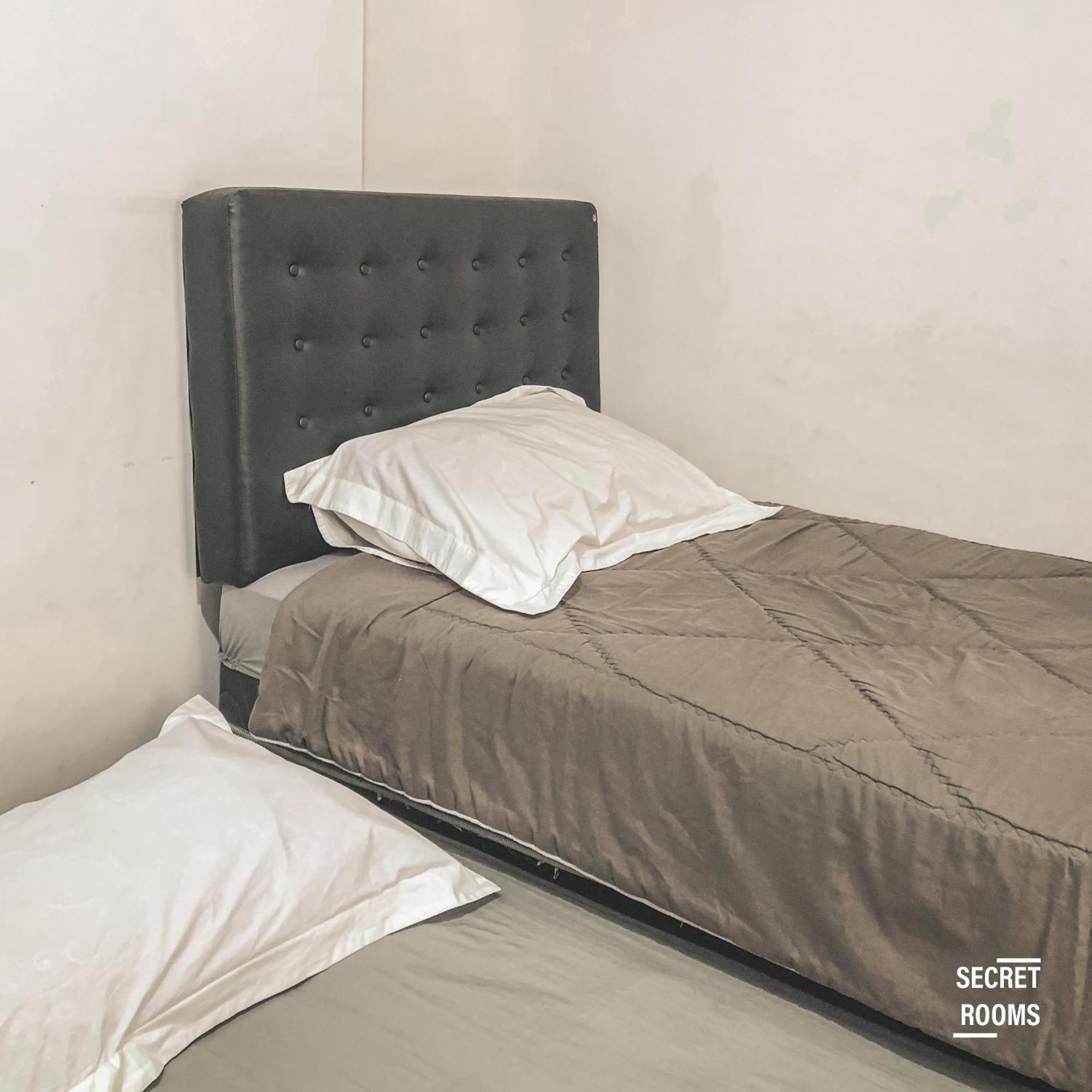 Gateway Pasteur Apartment By Secret Rooms Bandung Ruang foto